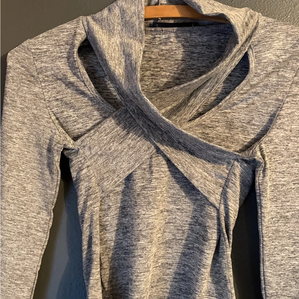 SHEIN Body Con Heather Gray Long Sleeve Top Size XS - Picture 2 of 5